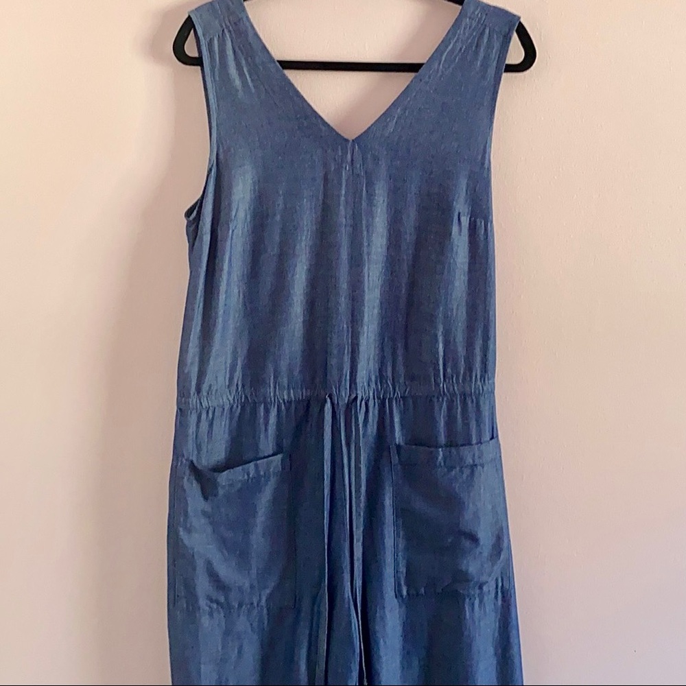 Old Navy Sleeveless Utility Jumpsuit with cinch waist - Size Medium - Picture 3 of 5